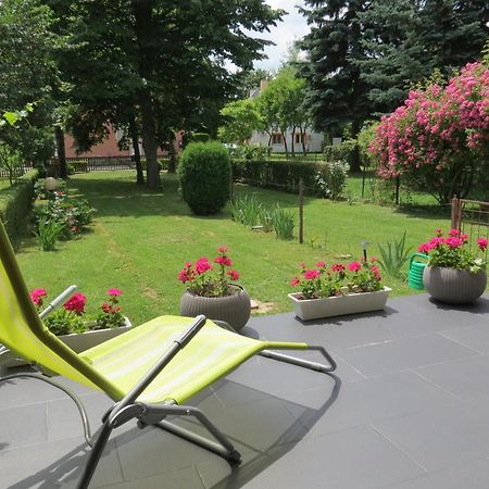 Titi Classic & Trendy Apartman Buk Luaran gambar