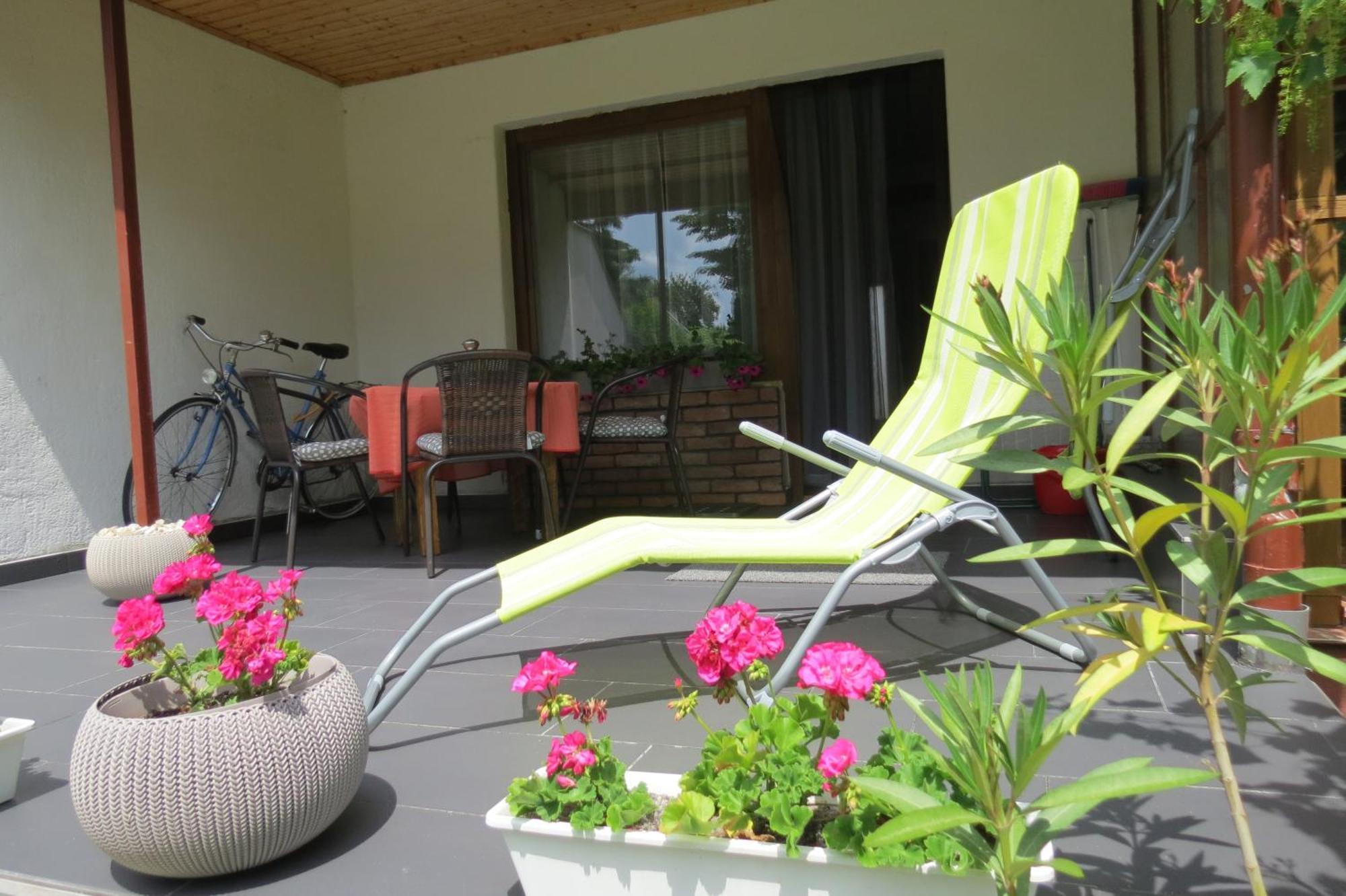 Titi Classic & Trendy Apartman Buk Luaran gambar
