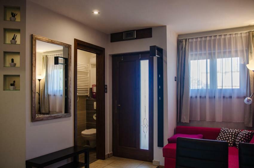 Titi Classic & Trendy Apartman Buk Luaran gambar